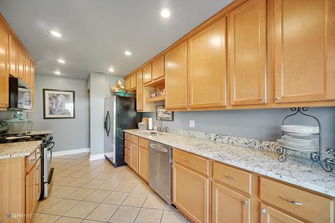 1611 E Willow Ave, Wheaton, IL 60187 photo 13