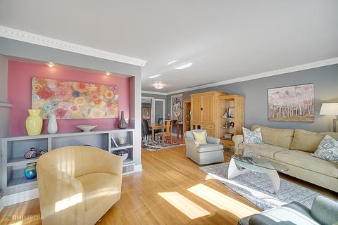 1611 E Willow Ave, Wheaton, IL 60187 photo 3