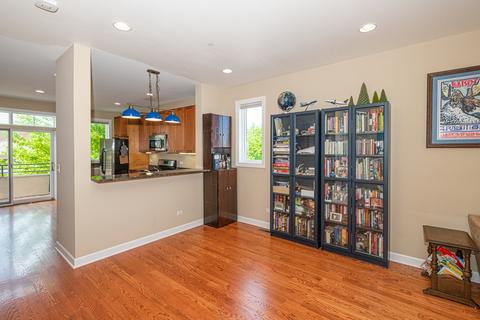 95 Northfield Ter, Wheeling, IL 60090 photo 12