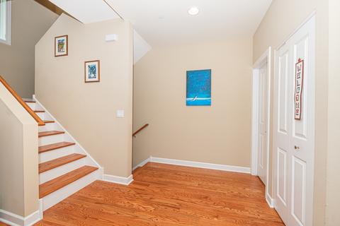 95 Northfield Ter, Wheeling, IL 60090 photo 9
