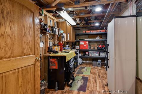 1054 Oakview Dr, Wheaton, IL 60187 photo 20