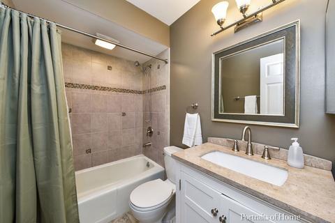 1054 Oakview Dr, Wheaton, IL 60187 photo 14