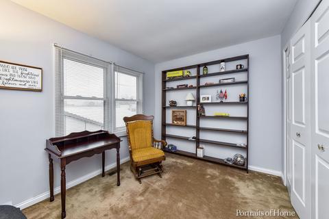 1054 Oakview Dr, Wheaton, IL 60187 photo 13