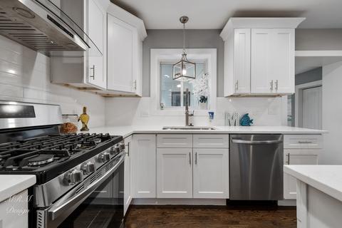 515 W Harrison Ave, Wheaton, IL 60187 photo 9