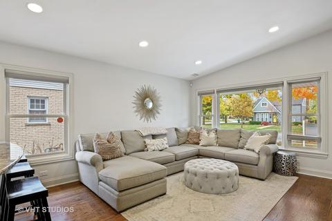 776 S Mitchell Ave, Elmhurst, IL 60126 photo 5