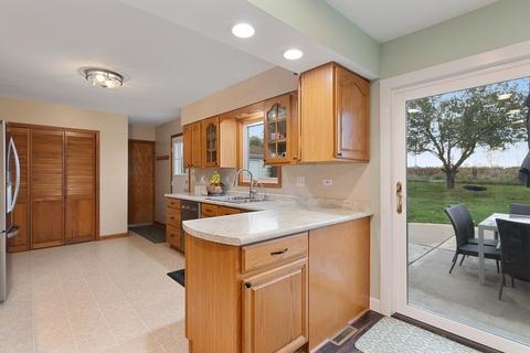 420 Northview Ln, Hoffman Estates, IL 60169 photo 5
