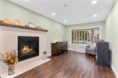 420 Northview Ln, Hoffman Estates, IL 60169 photo 8