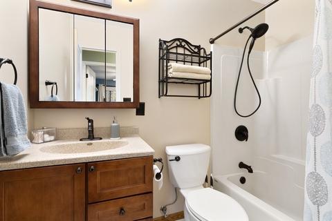 420 Northview Ln, Hoffman Estates, IL 60169 photo 13