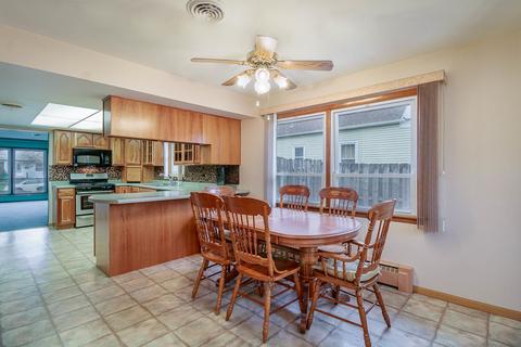 3669 Monroe St, Lansing, IL 60438 photo 5