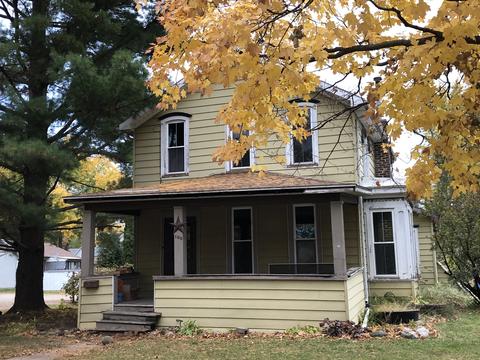 106 E Winfield St, Morrison, IL 61270 photo 1