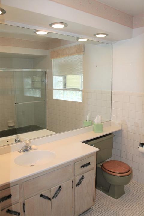 486 Dover Dr, Des Plaines, IL 60018 photo 9