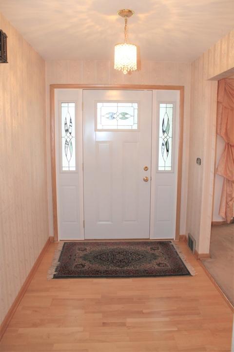 486 Dover Dr, Des Plaines, IL 60018 photo 3