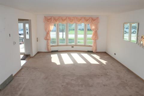 486 Dover Dr, Des Plaines, IL 60018 photo 5