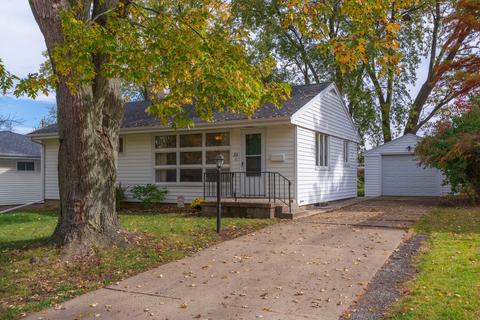 34 Delaine Dr, Normal, IL 61761 photo 1
