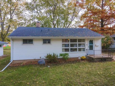 34 Delaine Dr, Normal, IL 61761 photo 2