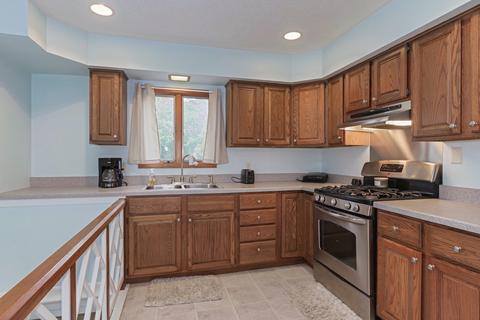 34 Delaine Dr, Normal, IL 61761 photo 9