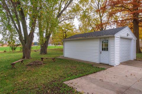 34 Delaine Dr, Normal, IL 61761 photo 22