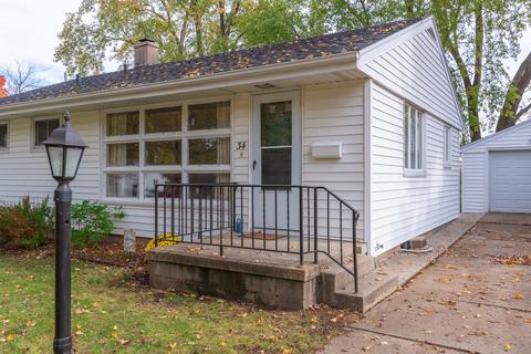 34 Delaine Dr, Normal, IL 61761 photo 3