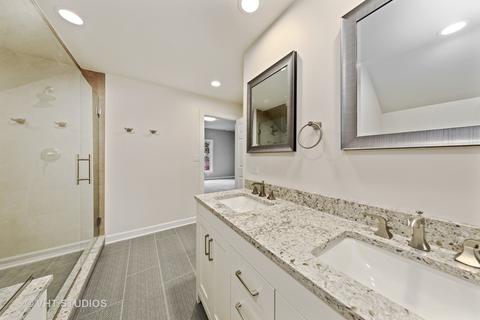 203 Burr Ridge Clb, Burr Ridge, IL 60527 photo 27