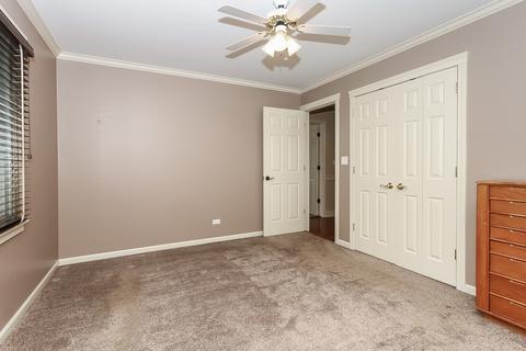 846 Kings Point Dr E, Addison, IL 60101 photo 26