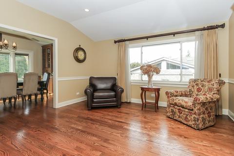 846 Kings Point Dr E, Addison, IL 60101 photo 5