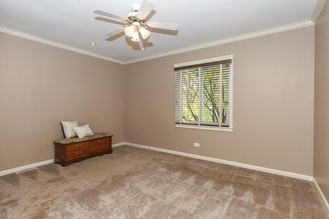 846 Kings Point Dr E, Addison, IL 60101 photo 25