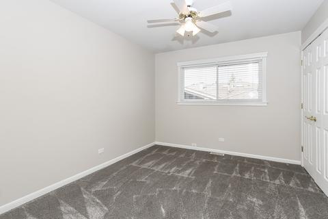 846 Kings Point Dr E, Addison, IL 60101 photo 28