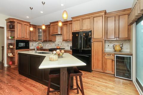 846 Kings Point Dr E, Addison, IL 60101 photo 9