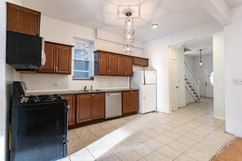 2108 S Spaulding Ave, Chicago, IL 60623 photo 24