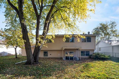 1240 Braeburn Dr, Elgin, IL 60123 photo 24