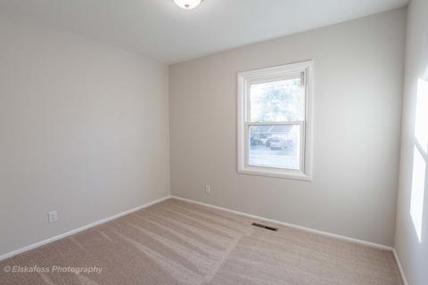 204 Susan Ln, Steger, IL 60475 photo 5