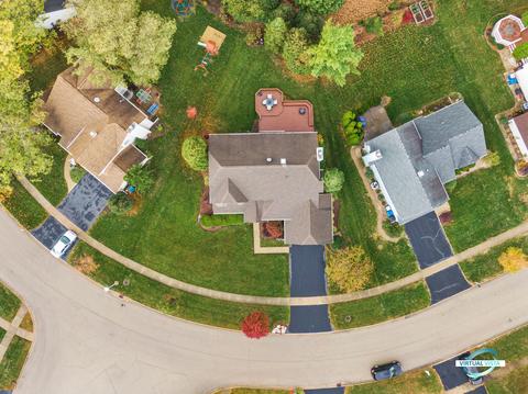 399 Wildberry Ln, Bartlett, IL 60103 photo 2