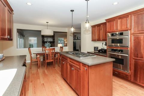 399 Wildberry Ln, Bartlett, IL 60103 photo 12