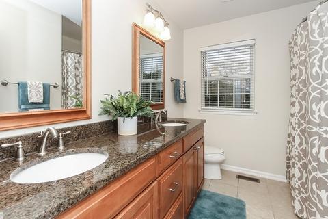 399 Wildberry Ln, Bartlett, IL 60103 photo 26