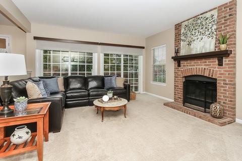 399 Wildberry Ln, Bartlett, IL 60103 photo 15