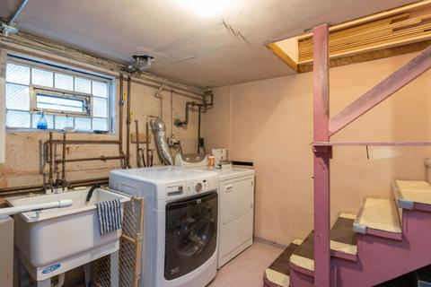 3514 S Grove Ave, Berwyn, IL 60402 photo 9