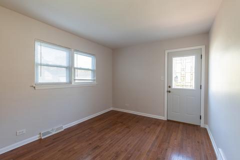 3514 S Grove Ave, Berwyn, IL 60402 photo 7
