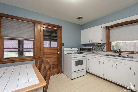 2575 Spruce St, River Grove, IL 60171 photo 2