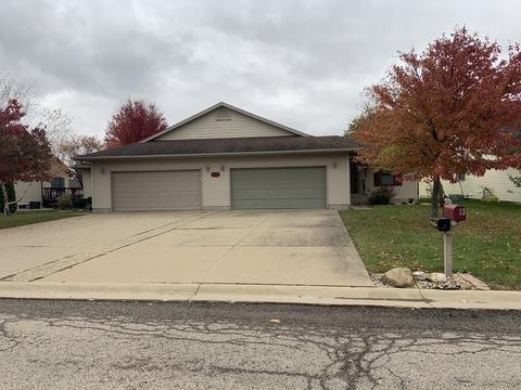 2413 Prospect St, Peru, IL 61354 photo 3