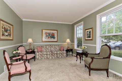 1831 Hartley Dr, Algonquin, IL 60102 photo 4