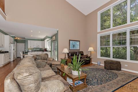 1831 Hartley Dr, Algonquin, IL 60102 photo 11