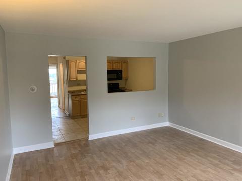 821 Bode Rd #13, Elgin, IL 60120 photo 3