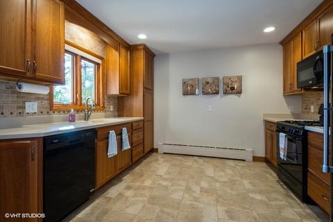 705 Grant St, Harvard, IL 60033 photo 4