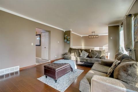 636 White Oak Ln, Bartlett, IL 60103 photo 14