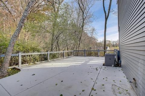 636 White Oak Ln, Bartlett, IL 60103 photo 33