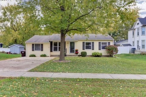 203 E Walnut St, Hudson, IL 61748 photo 6