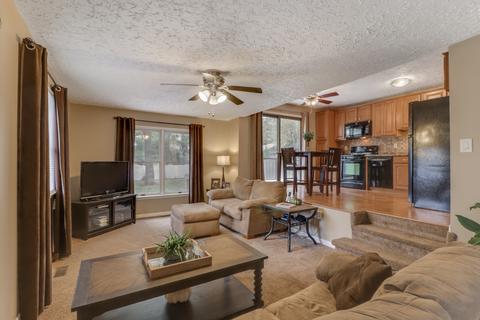 203 E Walnut St, Hudson, IL 61748 photo 17