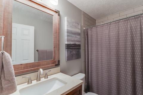 203 E Walnut St, Hudson, IL 61748 photo 23