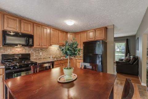 203 E Walnut St, Hudson, IL 61748 photo 16