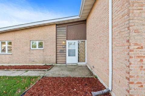 320 Naples Dr, Rantoul, IL 61866 photo 3